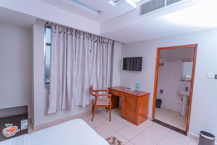 Room 7 of 46