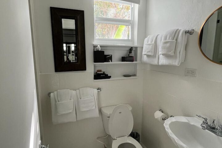 Room 11 of 26