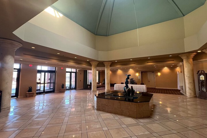 Hotel 37 of 44