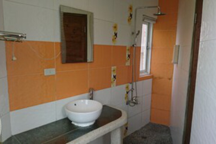 Room 10 of 44