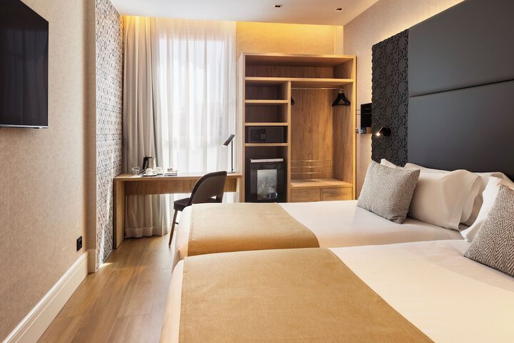 Room 30 of 79