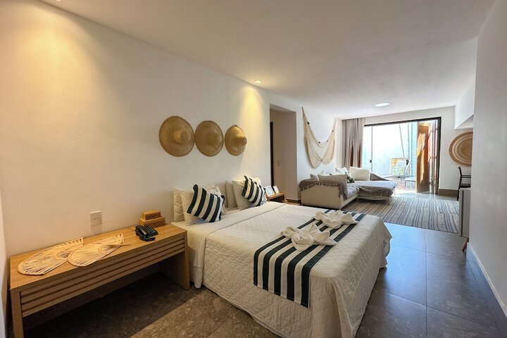 Room 10 of 80
