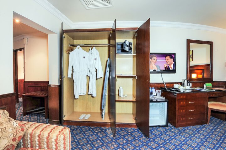 Room 15 of 71
