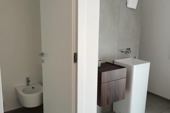Room 38 of 106