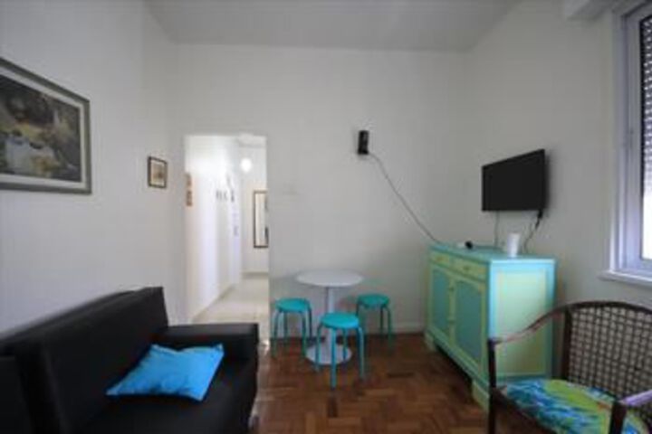Room 15 of 19