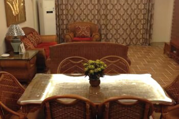Room 6 of 6