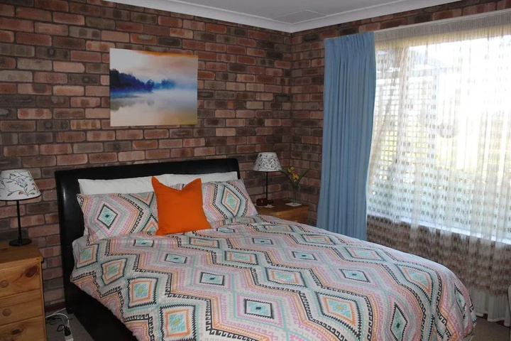 Room 2 of 15
