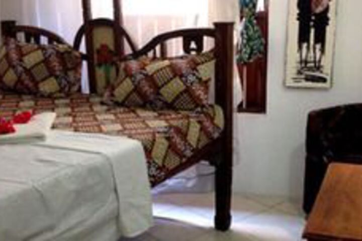 Stone Town Pearl