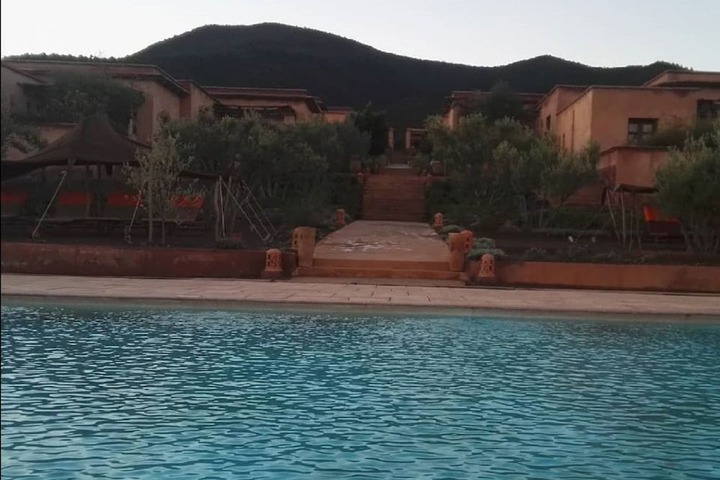 Pool 56 of 99