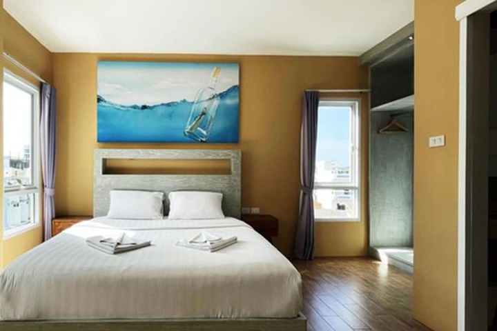 Room 25 of 64