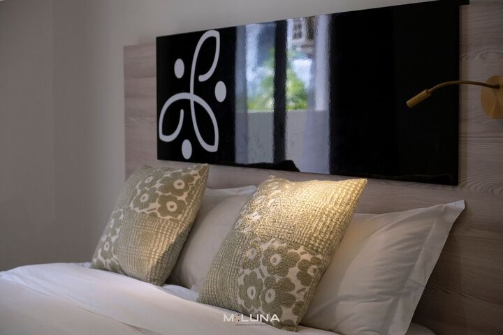 Room 2 of 14