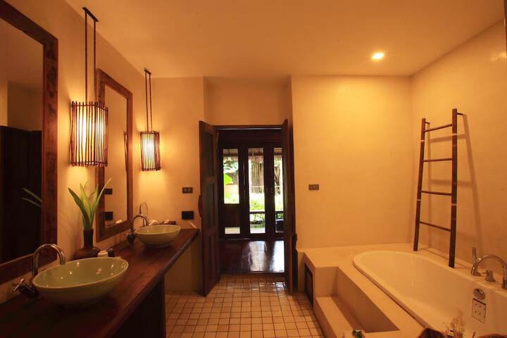 Room 26 of 68