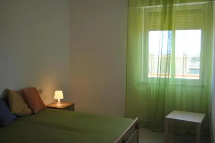Room 4 of 14