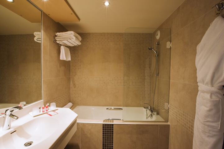 Bath Interior