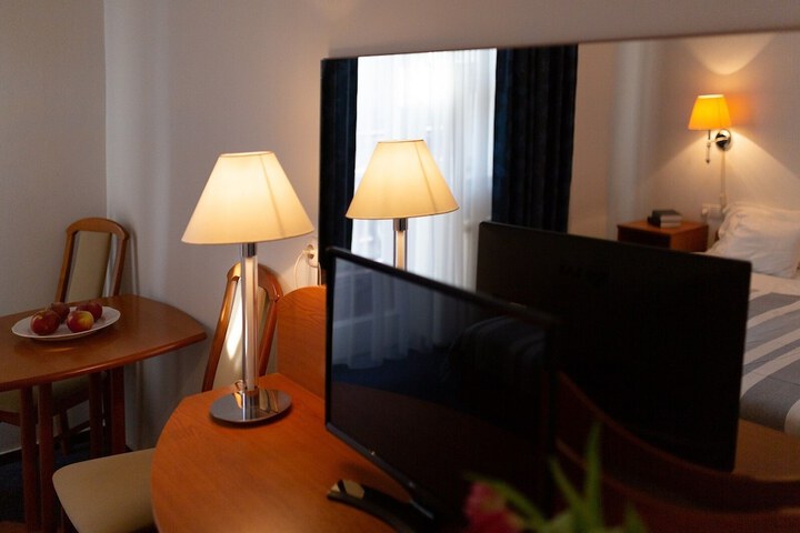 Room 35 of 86