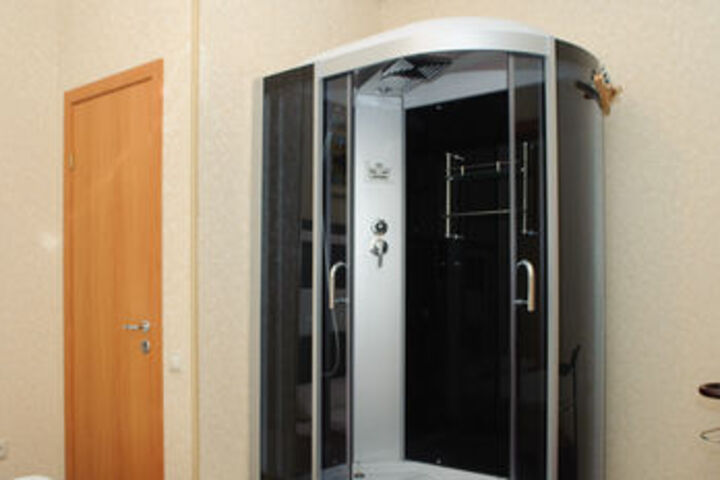 Room 6 of 65