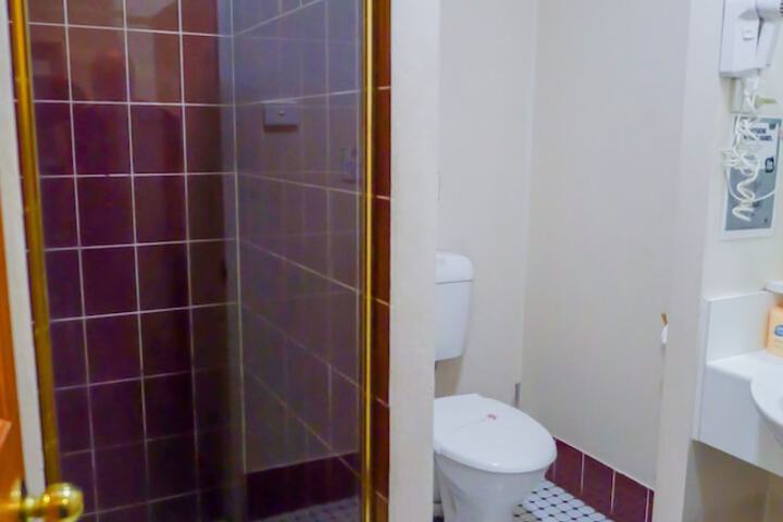 Room 42 of 57