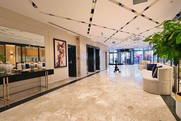 Hotel Interior 5 of 137