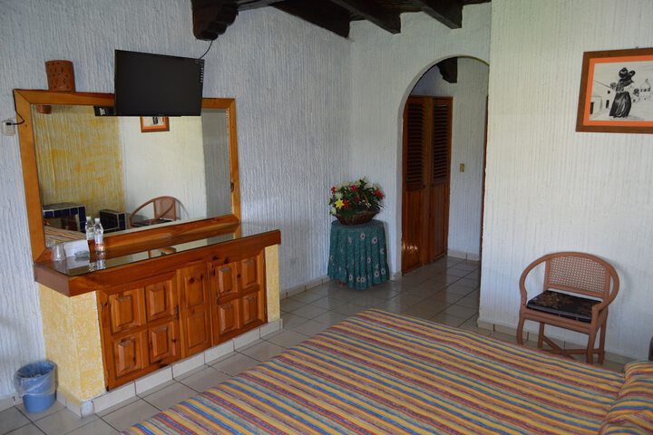 Room 2 of 43