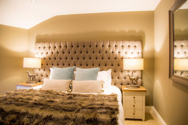 Room 27 of 65