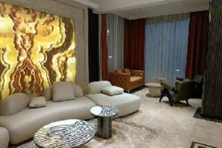 Tacheng Quandu Hotel