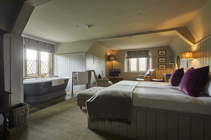 Room 4 of 80