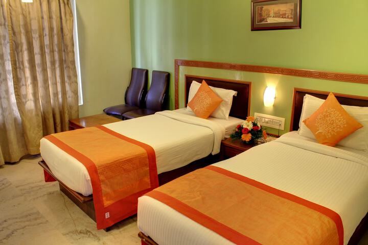 Room 8 of 23