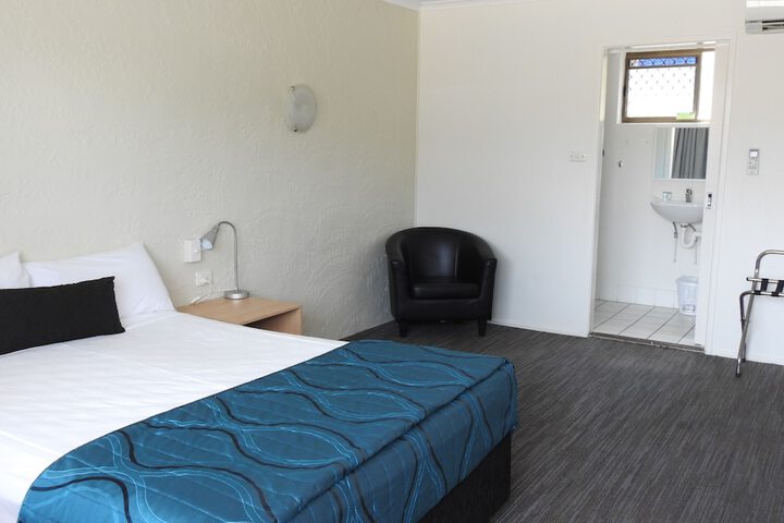 Room 6 of 48