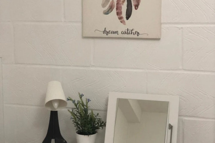 Room 11 of 17