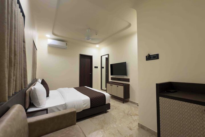 Room 12 of 31
