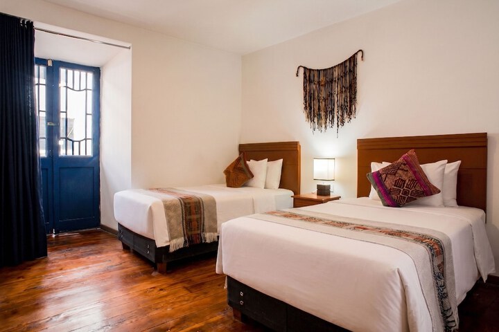 Room 8 of 52