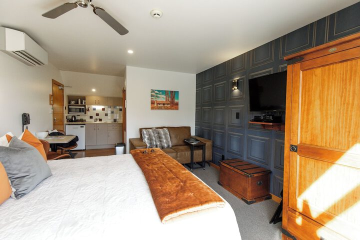 Room 19 of 63