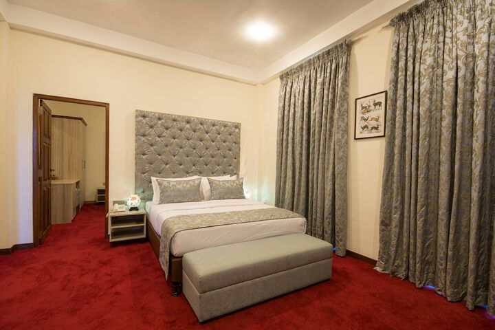 Room 50 of 85
