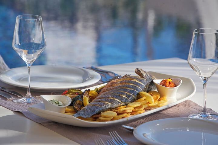 Dining 64 of 115