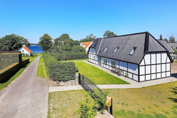 Holiday Home in Bjørnø