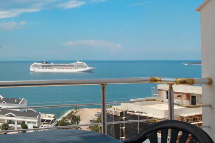 Hotel View 3 of 6