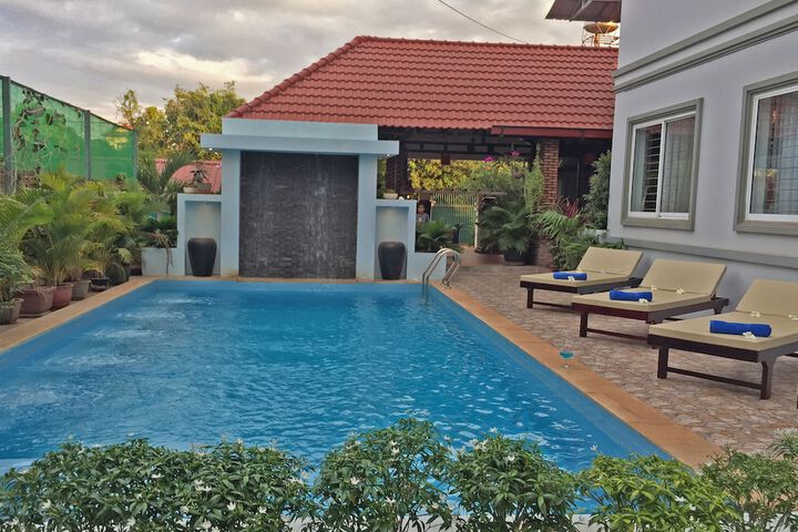 Pool 38 of 67