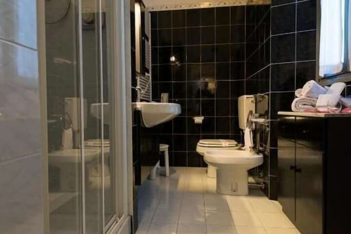 Clean Restrooms