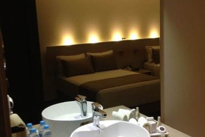 Room 49 of 75