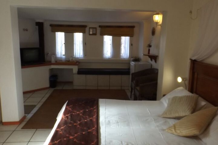 Room 6 of 49