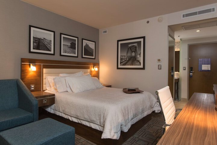 Room 34 of 86