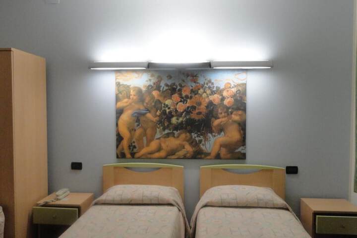 Room 14 of 41