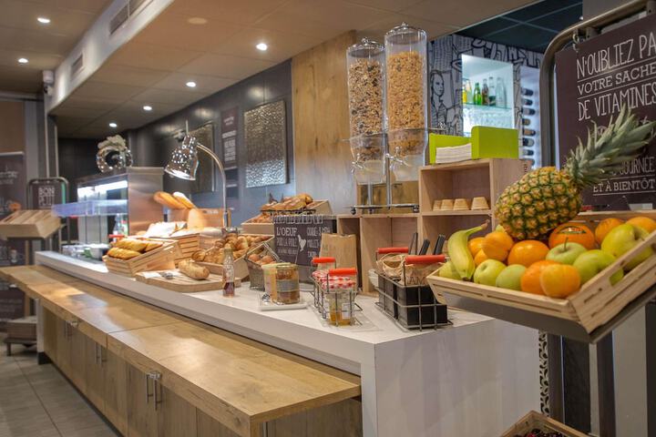Breakfast area