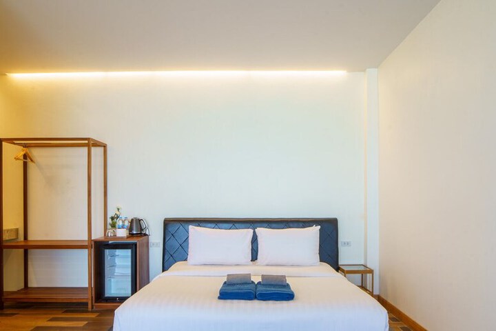 Room 16 of 170