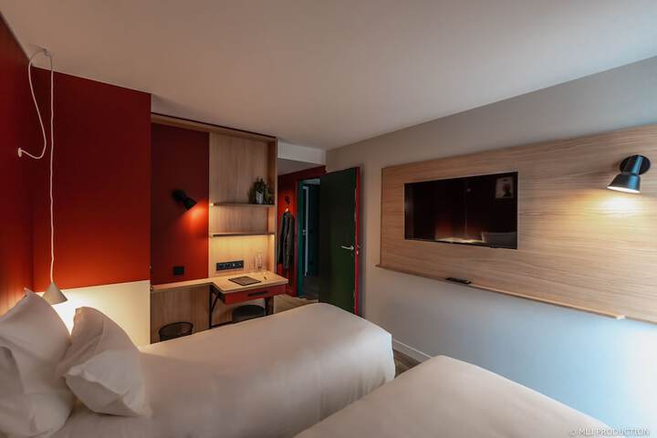 Room 13 of 56