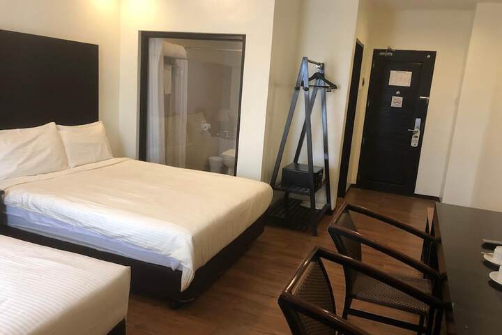 Room 18 of 42