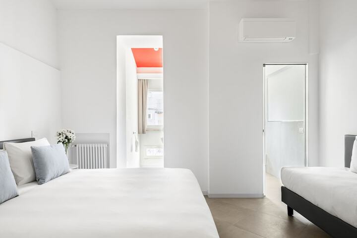 Room 28 of 69