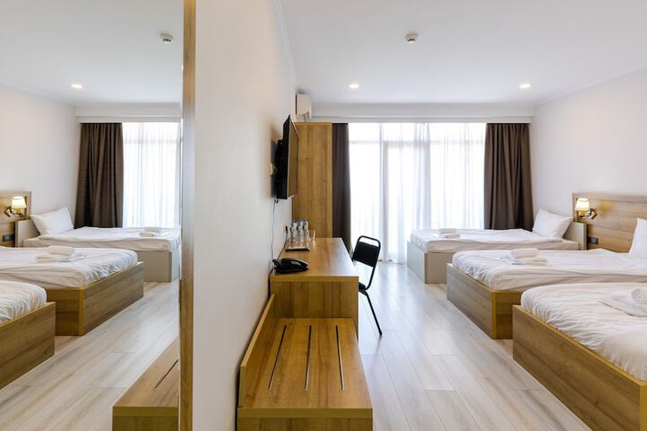 Room 26 of 48