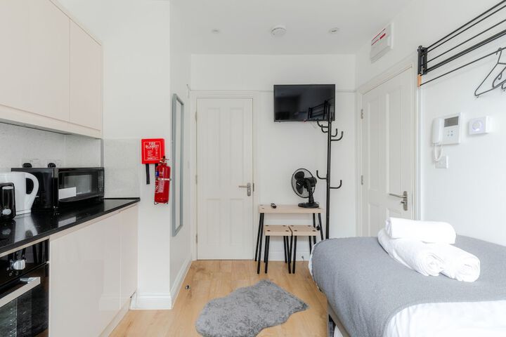 Room 45 of 109