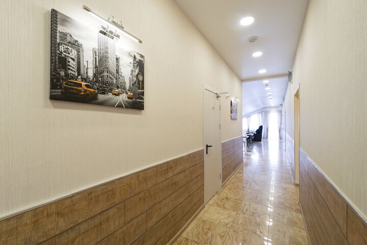 Ballroom/Hall 95 of 101